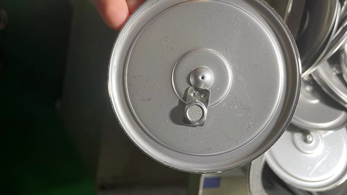the inside of a flask bottom